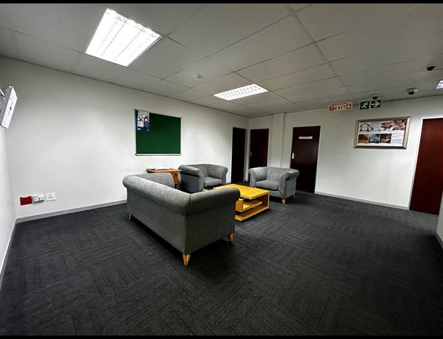 1,320M² OFFICE FOR SALE IN RIVONIA